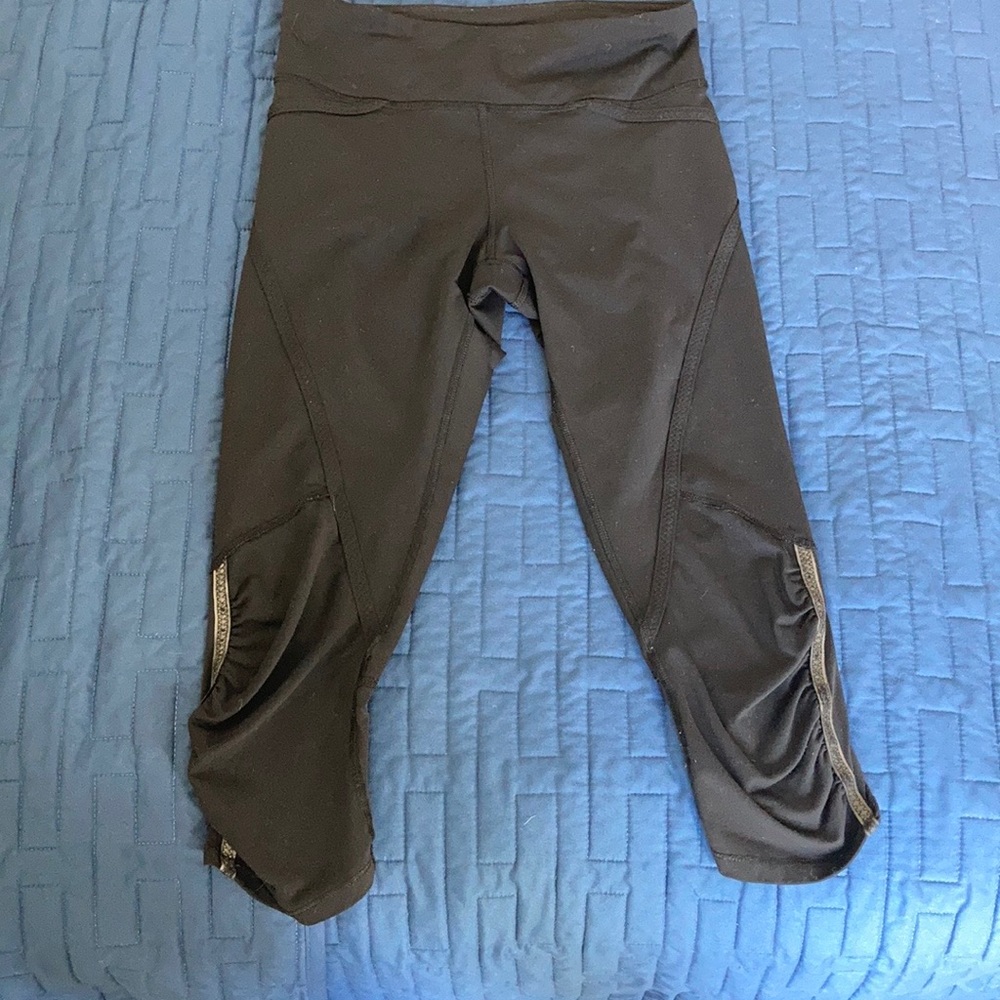 Lululemon athletica crop leggings
